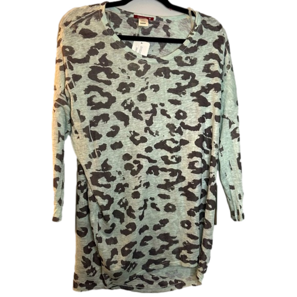 Mint and grey animal cheetah leopard print light weight sweater nwt